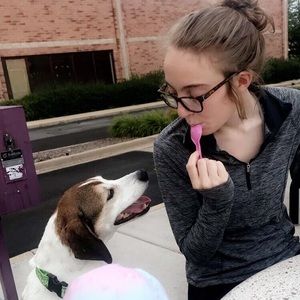 Meet your Posher, Emma